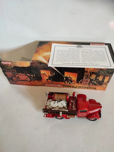 1939 BEDFORD PUMP AND HOSE TRUCK FIRE ENGINE POMPIER YFE17 MATCHBOX YESTERYEAR