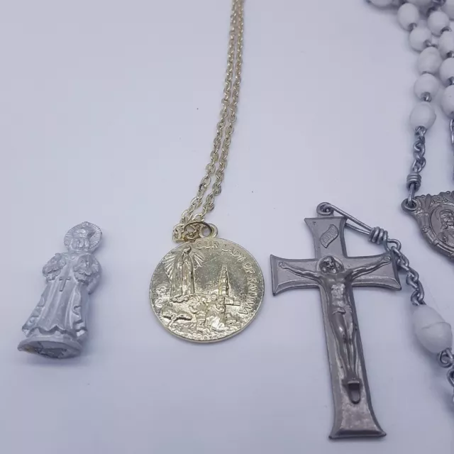 VINTAGE LOT PRAYER Rosary Catholic White Lady Fatima gold tone necklace ...