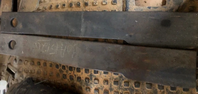 27-3/4 x 3-1/2 x 1/2 in.  Mower Blade for FMC/Sidewinder mower old inventory