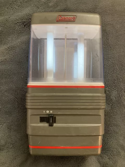 VINTAGE COLEMAN LANTERN Area Light Twin Tube Fluorescent Battery