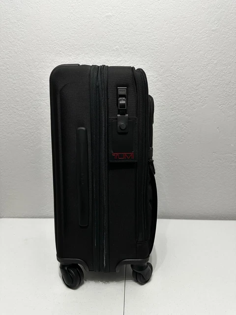 Tumi Alpha 3, 22" Expandable 4 Wheeled Carry-On - Black (1171541041) 2