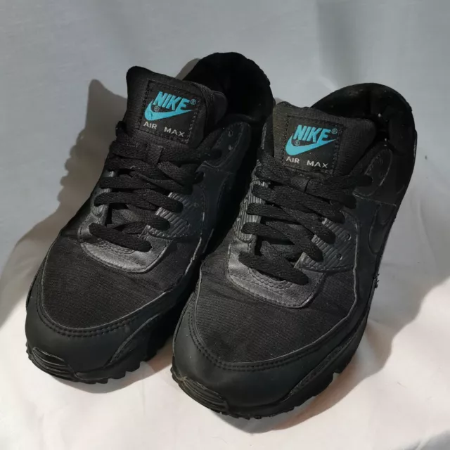 Scarpe da ginnastica NIKE AIR MAX nere con lacci con dettaglio blu taglia UK 7,5