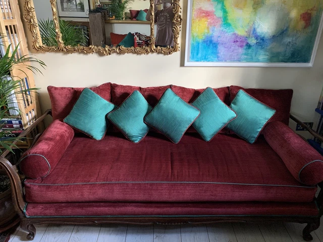 Stunning 19th Century French/Italian Solid Walnut Day Bed