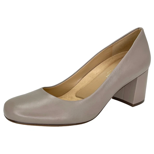 Naturalizer whitney pump taupe outlet