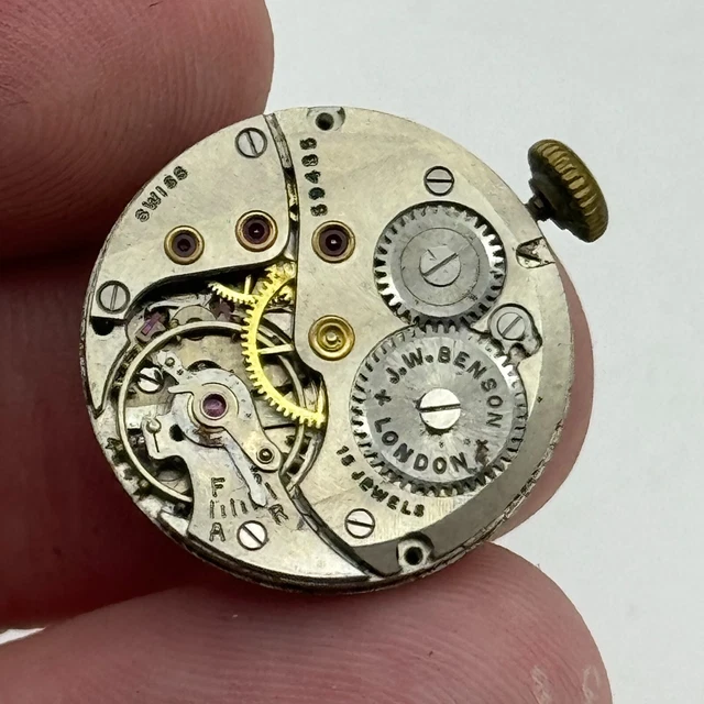 Axe De Balancier Pour Montre TAVANNES / Cyma 17 - Neuf Sans étiquette - Pièce Horlogerie