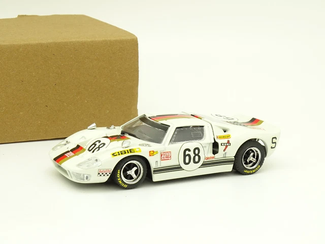 FUJIMI 1/24 FORD GT40 '68 Le Mans with Studio 27 Upgrade Parts £36.99