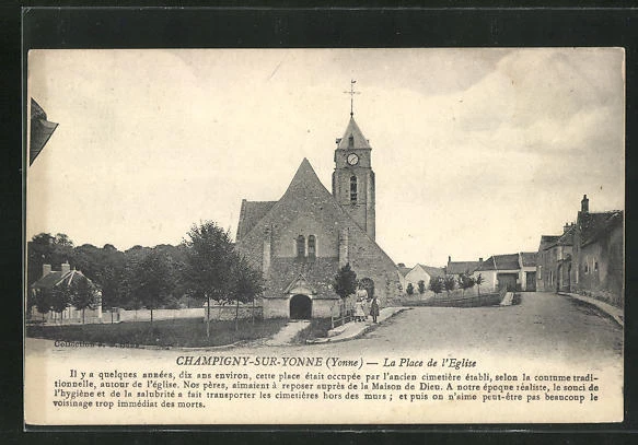 CPA Champigny-sur-Yonne, La Place et l'Eglise