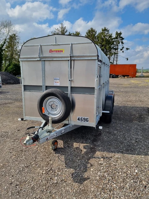 BATESON LIVESTOCK TRAILER Hire Wiltshire from £89 a day £89.00 ...