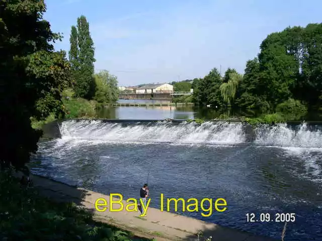 Photo 6x4 Diglis weir Worcester When the river is in flood all of this is c2005