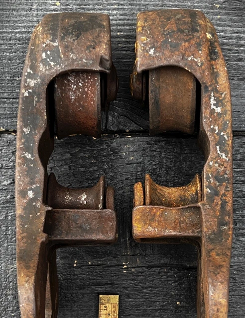 ANTIQUE BARN DOOR ROLLERS, Vtg Old Cast Iron Hanger Pair Industrial Hardware 5