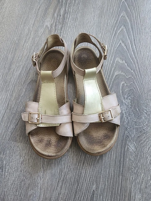 BOBUX Girls’ Blush Shimmer + Misty Gold Sandal Size 2-2.5 US / 33 EU Pre-owned