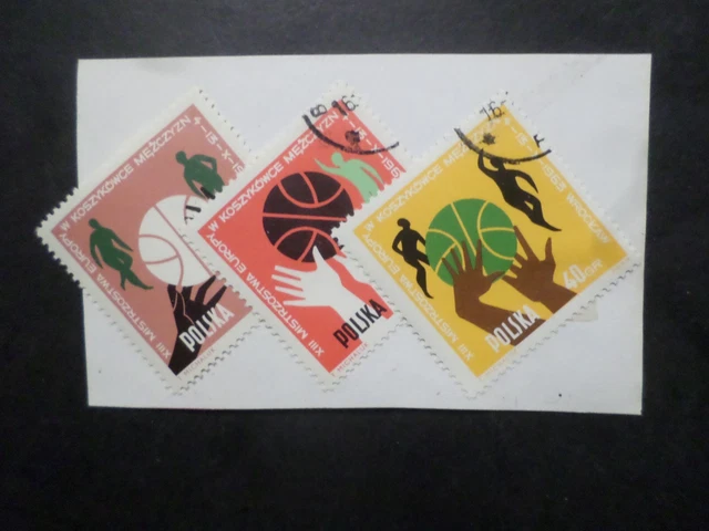 POLOGNE, LOT 3 TIMBRES oblitérés sur fragment, THEME SPORT