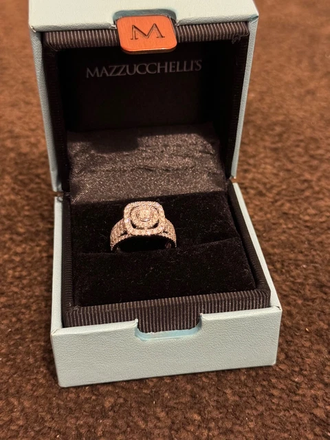 Engagement ring used, worn only two weeks and its still brand new in condition