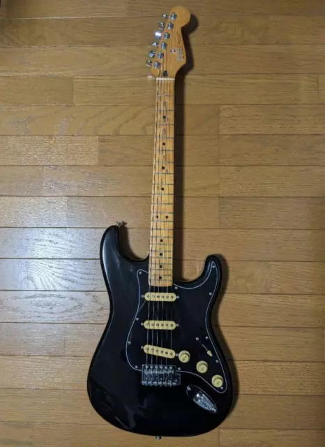 Stratocaster vintage Fender Mexique des années 90 du Japon