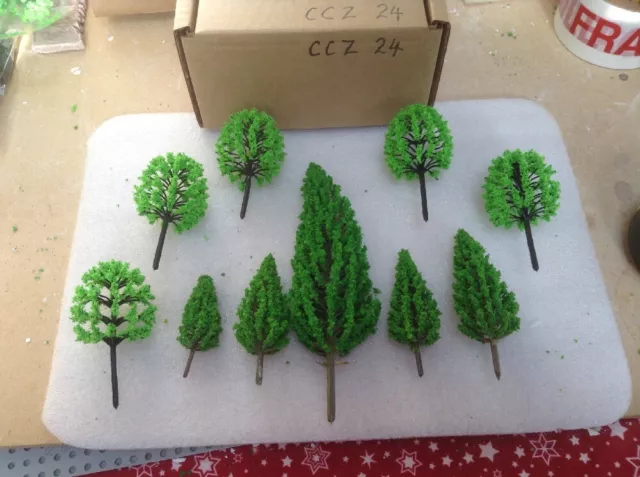 OO/HO Scale   Set Of 10 Trees , Forest, Foliage, Scenery, 2 Tree Types (CCZ24)