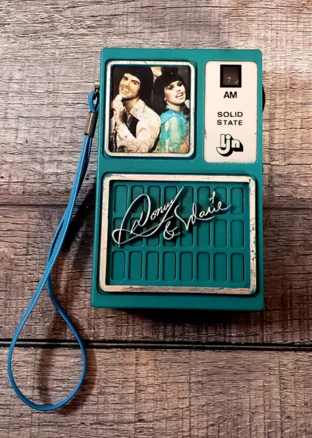Vintage Donny and Marie Osmond AM radio, solid state by Ljn 1977.