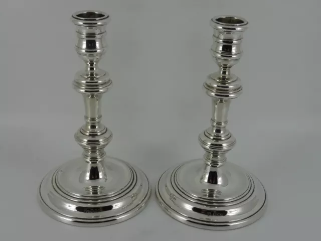 Solid Sterling Silver Queen Anne Style Pair Of Candlesticks London 1970 697G