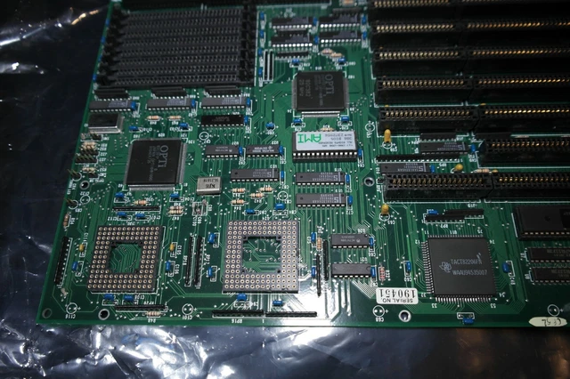 NEL INT. AT motherboard for 386 CPU ISA SIMM Opti 381P chipset working ...