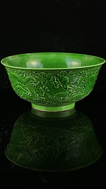 Chinese Green glaze Porcelain Handmade Exquisite Dragon Pattern Bowl 16928