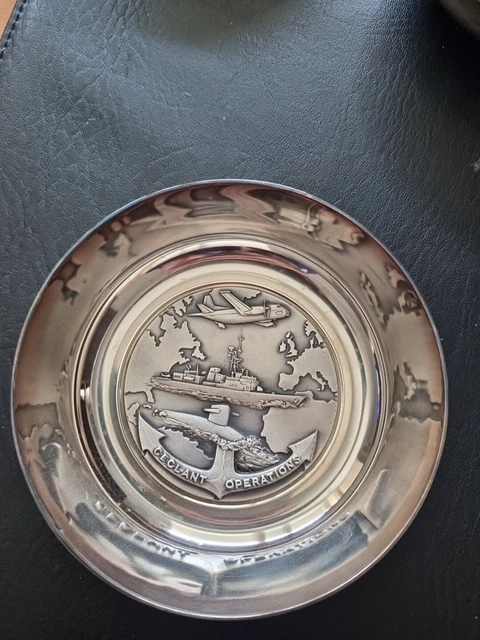 COUPELLE METAL ARGENTE Marine Nationale : Fregate Courbet / Bel Etat