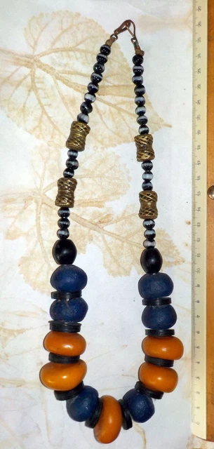 Collier Africain Ras Du Cou En Pâte De Verre Et Coquillages Cauri - Artisanat Ethnique, Neuf Avec étiquettes