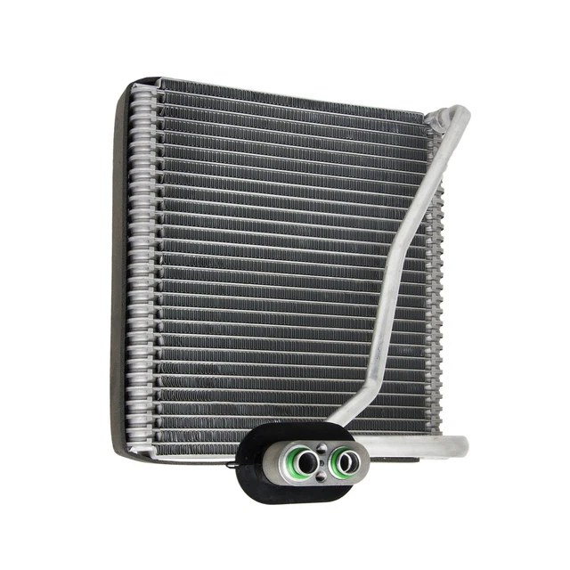 Condenseur De Climatisation Pour Jeep Cherokee KJ 2.8 CRD (années 2001 à 2005) – Occasion En Bon état De Marche