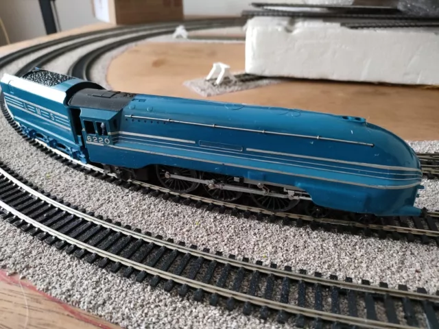 Hornby Locomotive Coronation class 8P 4-6-2. L.M.S blue livery. No 6220