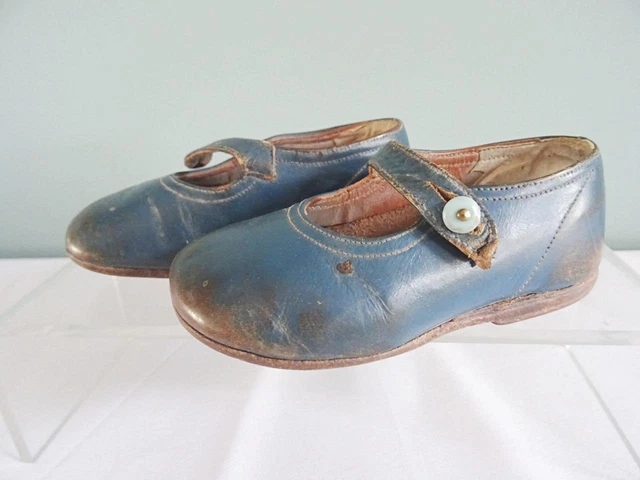 Scarpe vintage per ragazze anni '40 in pelle blu Lilley Skinner cinturino alla caviglia bambini anni '40