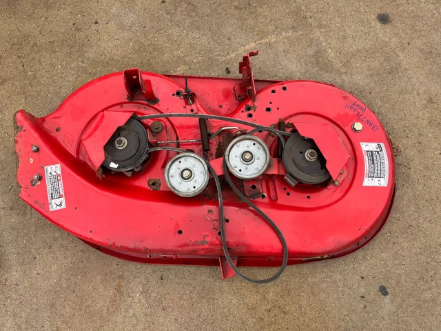 New OEM Genuine Cub Cadet MTD White Troy Bilt deck spindle and pulley