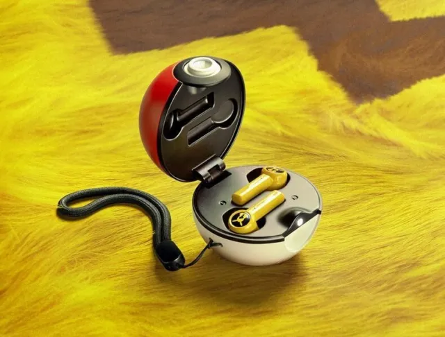 Razer Pokémon Hammerhead True Wireless Earbuds Pikachu Limited Edition Japan
