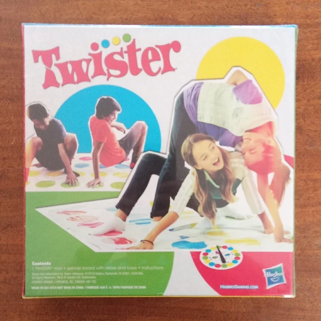 HASBRO TWISTER BOARD Game Ages 6+ Party Game 98831 Fun Gift New Sealed