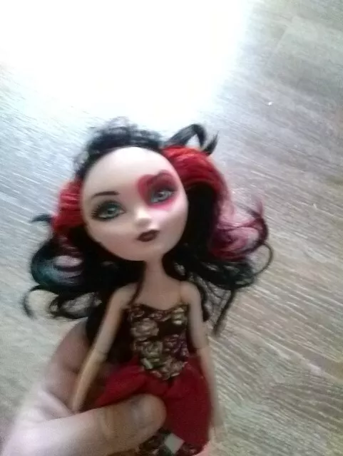 Lizzie Hearts Spring Unsprung prototype! (Credit: travelling.doll.emporium)  : r/EverAfterHigh