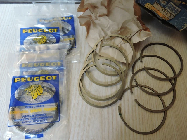 Jeu de 12 segments pour Peugeot 104 Mot  XV3-XV5-XV8 - Réf 064028