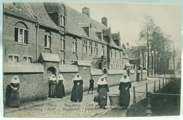 [Belgique] - Mont-St-Amand - Gand - Béguinage - Côté gauche de l’Église - TTBE