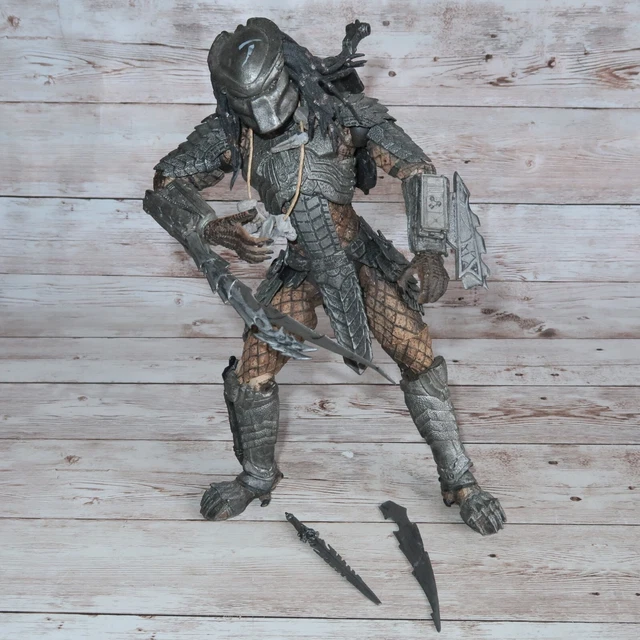 PACCHETTO ACTION FIGURE Alien vs Predator NECA McFarlane Facehugger