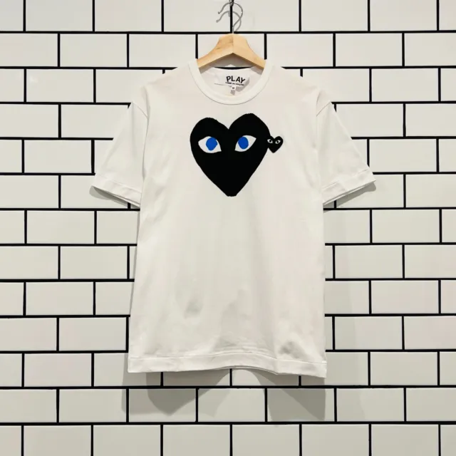 Comme Des Garcons Cdg Play Black Heart With Blue Eyes Tee Az-T088-051-1