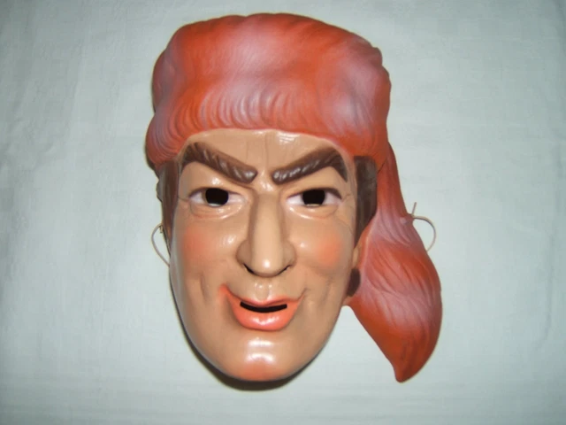 Lot vintage VIC VICKY LE VIKING MASQUE CESAR + Taie d oreillet housse de couette