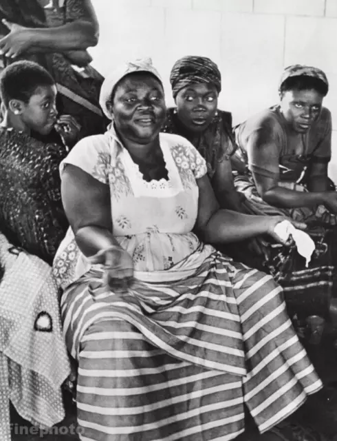 1935/66 Vintage ALFRED EISENSTAEDT Ghana Accra Market Business Women Photo Art