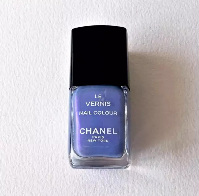 CHANEL Nail Polish IRIDESCENT Le Vernis Nail Colour discontinued rare vintage