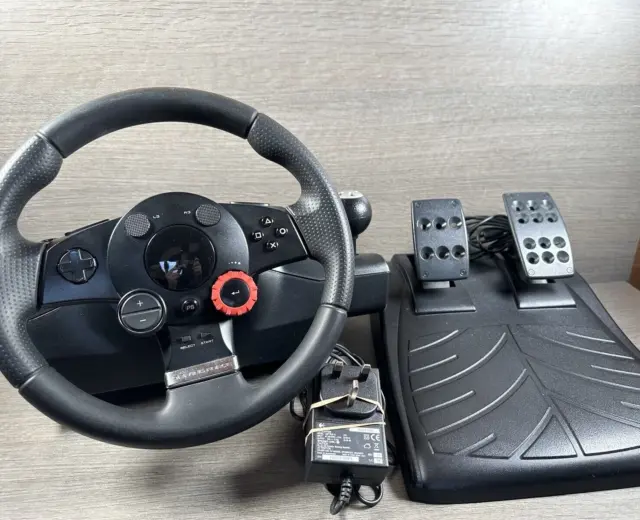 Logitech Driving PC PS4 G29 Rad + Pedale + Getriebestick & Euro LKW  Simulator 2