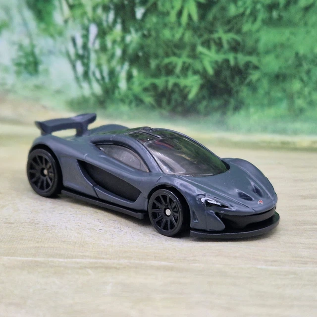 Matchbox Tesla Model X 59/100 - Modellino Auto Pressofuso Scala 1:64 Colore Bianco