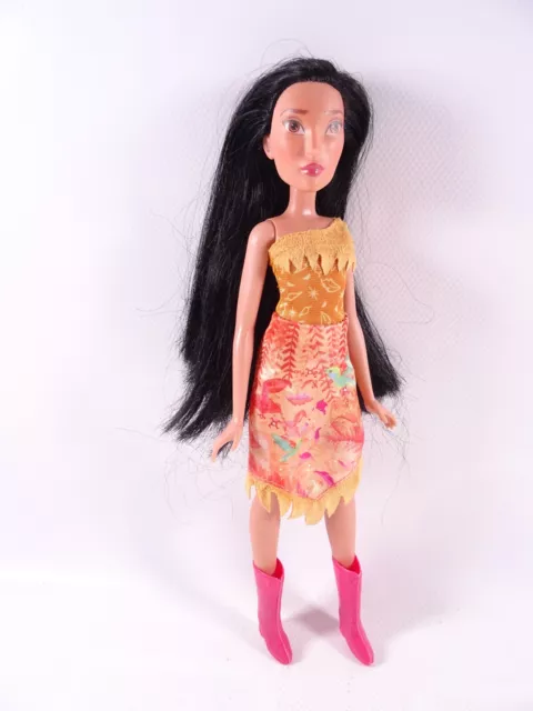 Disney Shimmering Gloss Princess Barbie Clone Pocahontas Hasbro As Pictured (8482)