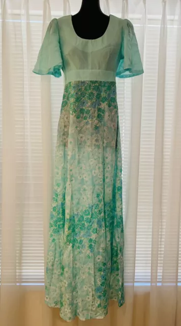 Vintage 1970s Green Floral Spring Cotton Maxi Prairie Dress