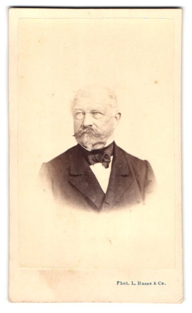 Fotografie L. Haase & Comp., Berlin, Friedrichstrasse 178, Portrait älterer Her