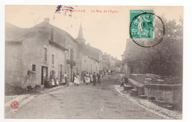 JOUAVILLE  Meurthe et moselle CPA 54 la  rue de l'église animée d'enfants