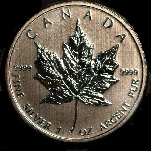 Canada Five Dollars $5 2011 Maple Leaf .999 Silver 31g (BD)