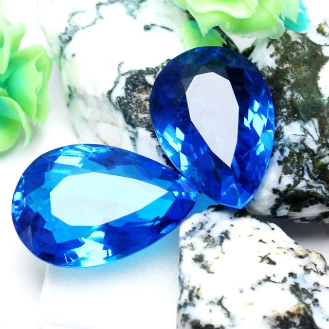 Superbe aigue-marine bleue brésilienne naturelle de 17,65 ct, pierre