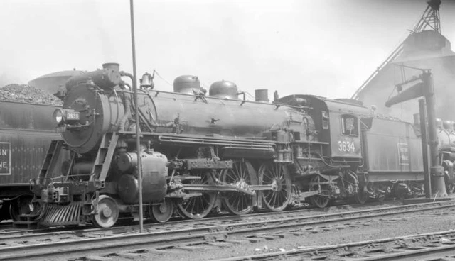 BM Boston & Maine Railroad locomotive, Engine No. 3634, 4-6-2 OLD TRAIN PHOTO