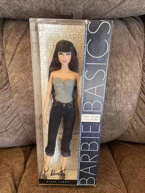 Mattel 2010 Barbie Basics Black Label Model 05 Collection 002 Doll, New In Box