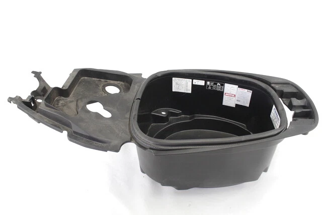 Protection sous Selle Casque YAMAHA Tricity Mw 125 2014 - 2017 2CMF473R0000